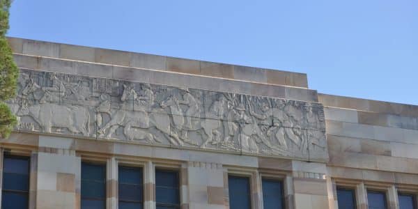 ▷ Elegir piedra natural para un proyecto internacional 1 piedra natural edificio o natural stone in a building